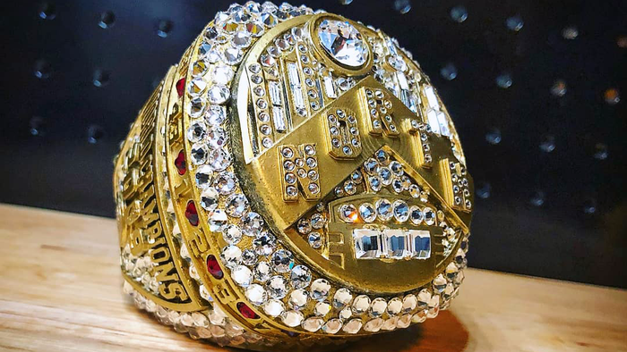 Mascots Meet 3D Printing: Engineer Makes Supersized Rings for NBA Champs