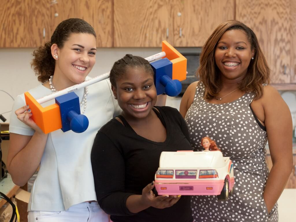 Student Entrepreneurs Find New Solutions to Old Problems